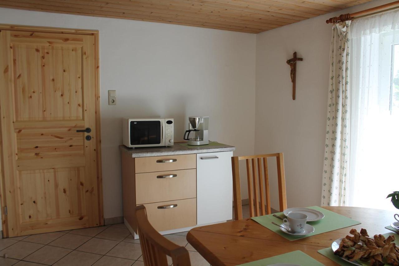 Ferienhaus Anni Rot an der Rot エクステリア 写真